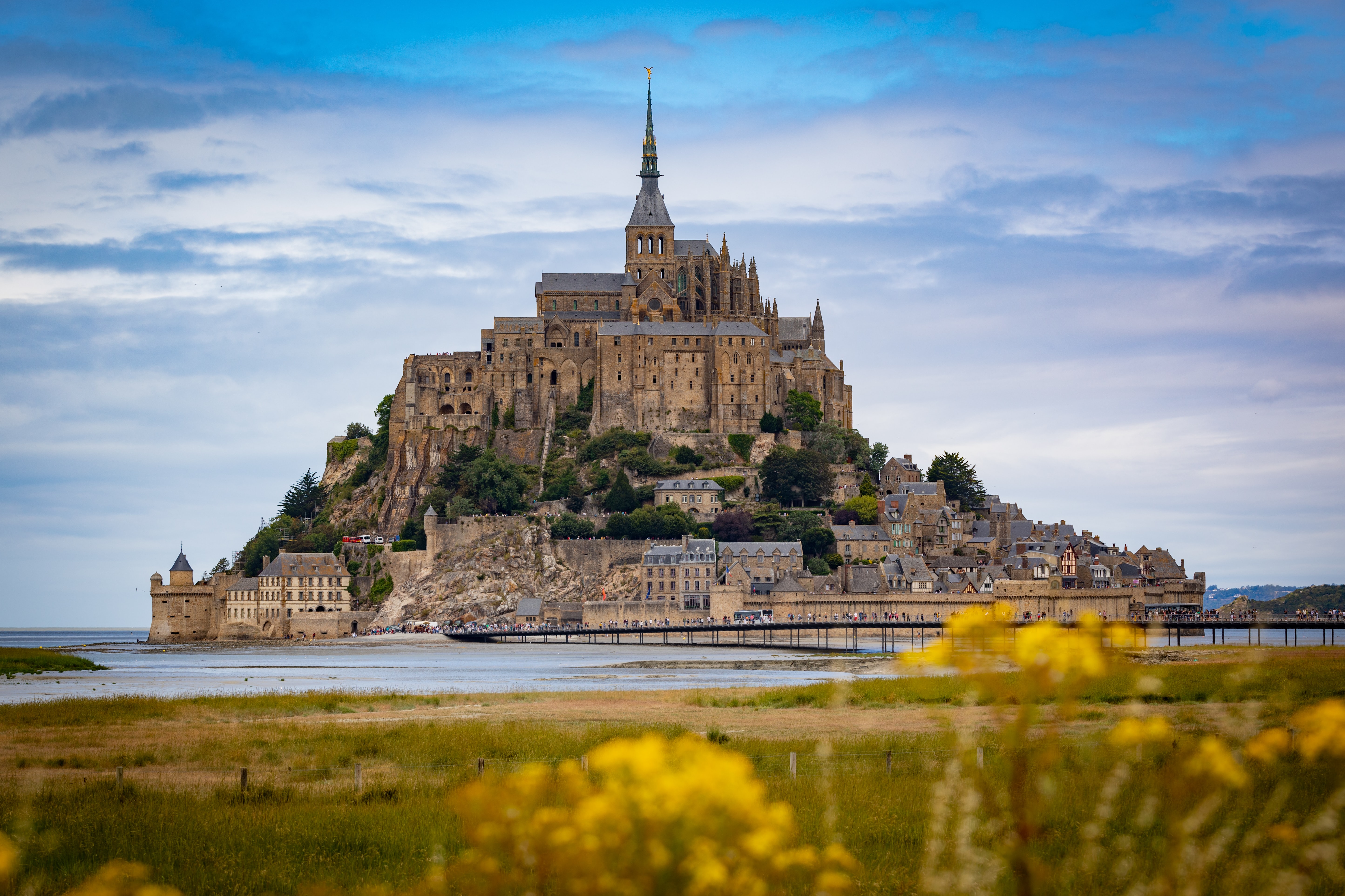 Landschaft der Provence mit sanften Hügeln
